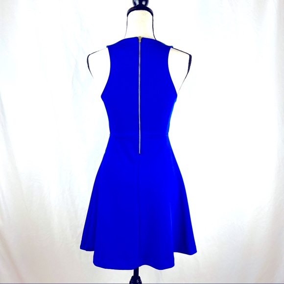 Express Cut Out Sun Dress - Picture 4 of 5